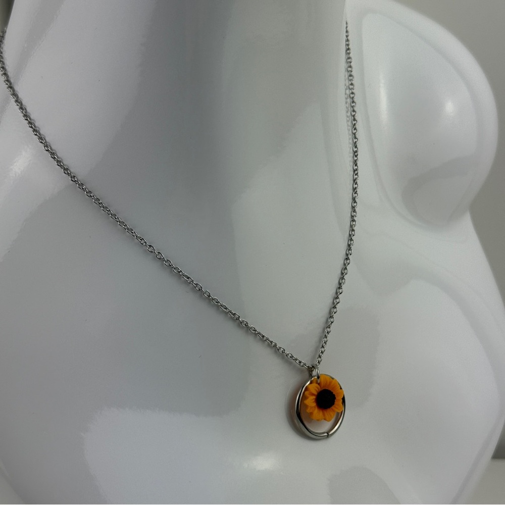Dainty Yellow Sunflower Silver O-Ring Pendant Necklace Jewelry Flower Floral NEW - Picture 6 of 16